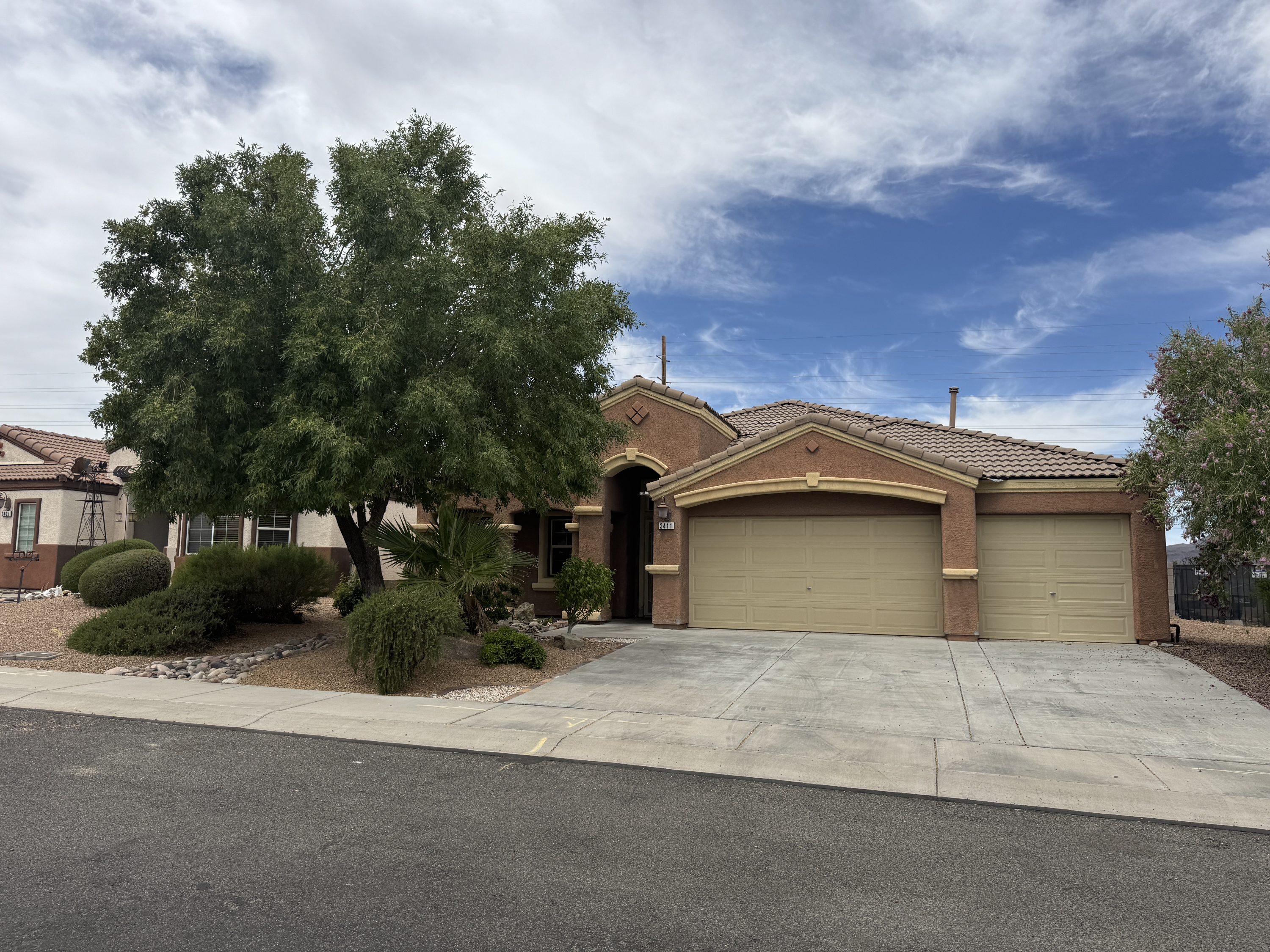 3411 Rosewood Street